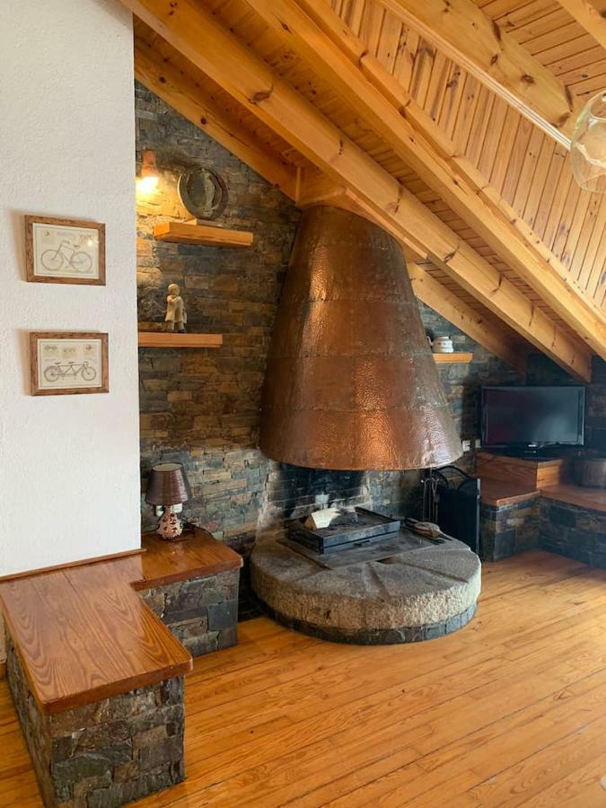 Апартаменты Atico Con Encanto En Бельвер-де-Серданья Экстерьер фото